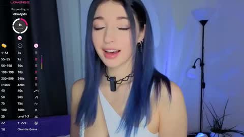 Lina online show from October 2025 04:58:01 AM