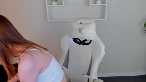 LINA online show from October 2025 03:17:02 AM