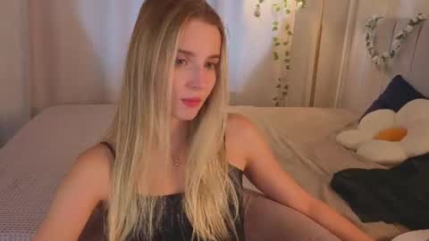 Snapshot of lina_reeds chatting on July 2026 01:09:01 AM LINA online show from July 2026 01:09:01 AM