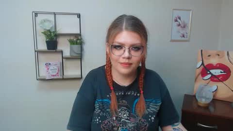 lina_ri online show from November 2025 08:52:01 PM