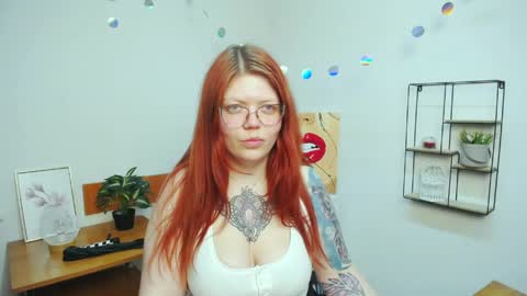 Snapshot of lina_ri chatting on May 2026 05:06:01 PM lina_ri online show from May 2026 05:06:01 PM