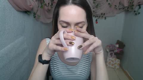 Lina online show from January 2025 06:46:01 AM