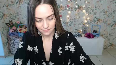 Lina online show from February 2025 07:23:01 AM