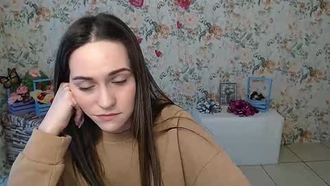 Lina online show from February 2025 07:01:02 AM