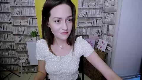 Lina online show from September 2025 05:55:02 AM