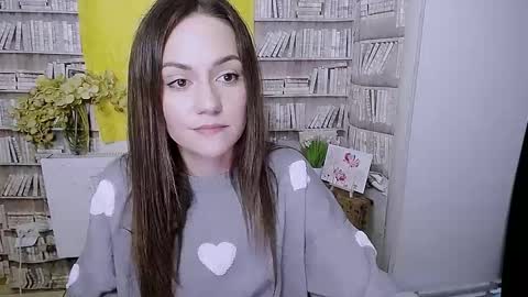 Lina online show from October 2025 05:27:01 AM