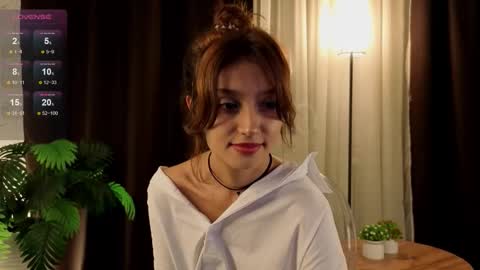 Lina online show from September 2025 04:09:02 PM