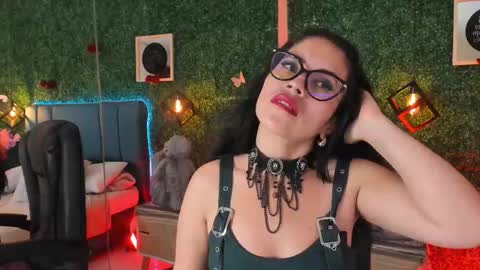 Lina  online show from March 2026 11:28:02 AM