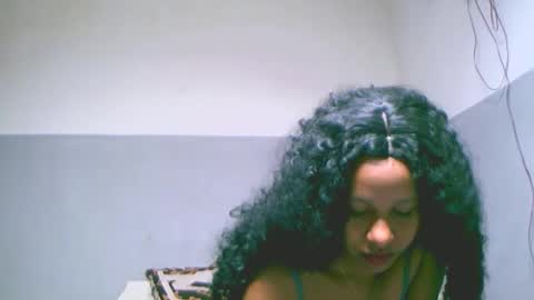 Snapshot of linah1123 chatting on February 2026 04:52:01 AM linah1123 online show from February 2026 04:52:01 AM