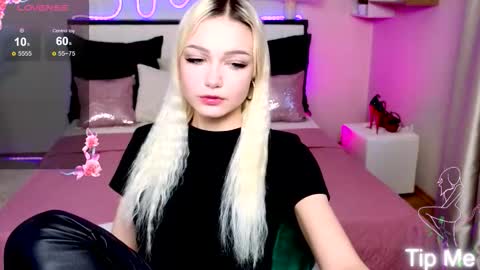 I am Lina online show from September 2025 02:40:01 PM