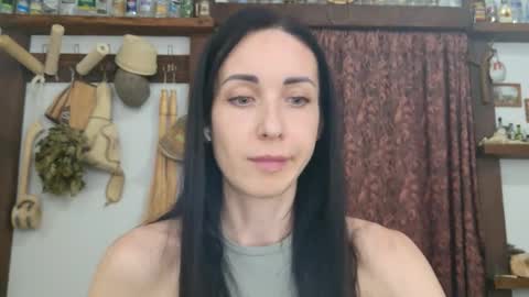 LinaLivee online show from March 2026 06:23:01 PM