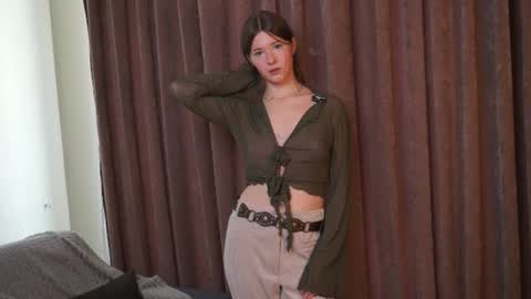 Snapshot of linapulls chatting on August 2026 10:40:02 AM linapulls online show from August 2026 10:40:02 AM