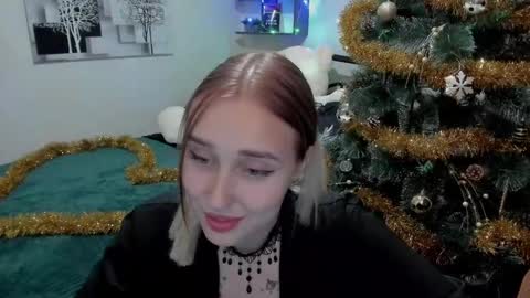 Snapshot of linatruly chatting on December 2024 08:43:01 PM Lina online show from December 2024 08:43:01 PM