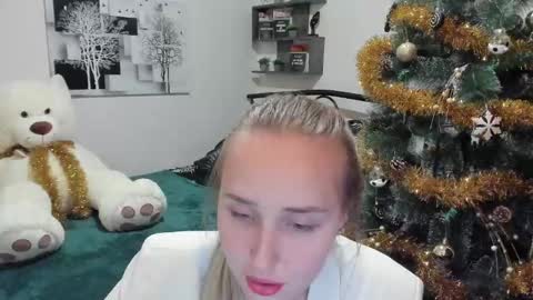 Snapshot of linatruly chatting on January 2025 08:25:02 PM Lina online show from January 2025 08:25:02 PM