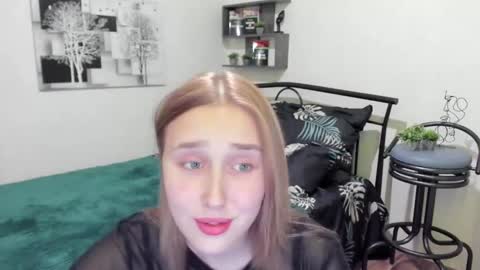 Snapshot of linatruly chatting on January 2025 09:28:01 PM Lina online show from January 2025 09:28:01 PM