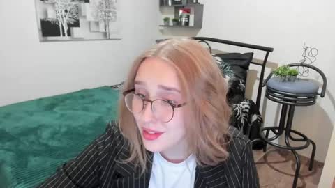 Snapshot of linatruly chatting on January 2025 12:06:02 AM Lina online show from January 2025 12:06:02 AM