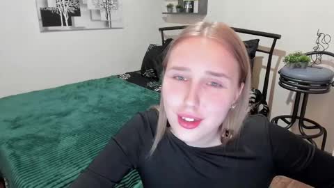 Snapshot of linatruly chatting on January 2025 08:53:01 PM Lina online show from January 2025 08:53:01 PM