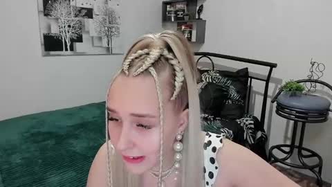 Snapshot of linatruly chatting on February 2025 08:52:02 PM Lina online show from February 2025 08:52:02 PM