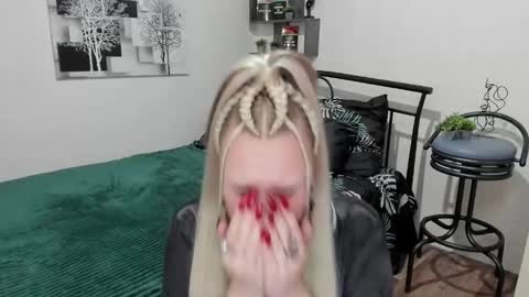 Snapshot of linatruly chatting on February 2025 09:43:01 PM Lina online show from February 2025 09:43:01 PM