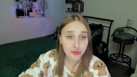 Snapshot of linatruly chatting on February 2025 08:53:02 PM Lina online show from February 2025 08:53:02 PM