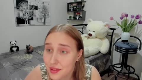 Snapshot of linatruly chatting on March 2025 12:33:02 AM Lina online show from March 2025 12:33:02 AM