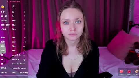 Snapshot of linda__bryant chatting on December 2024 03:51:02 AM Linda GMT2 Mon Tu Fri Sa Su 0300am-1000 am online show from December 2024 03:51:02 AM