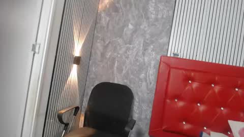 Snapshot of linda__mature chatting on April 2026 01:41:02 PM Linda online show from April 2026 01:41:02 PM