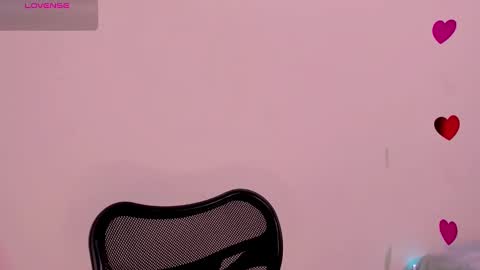 Alana online show from March 2025 07:06:02 PM