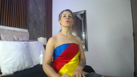 Snapshot of linda_cabal chatting on July 2026 08:37:01 PM linda cabal online show from July 2026 08:37:01 PM