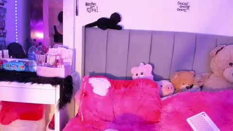 Lindaa maria  online show from January 2026 10:34:02 PM