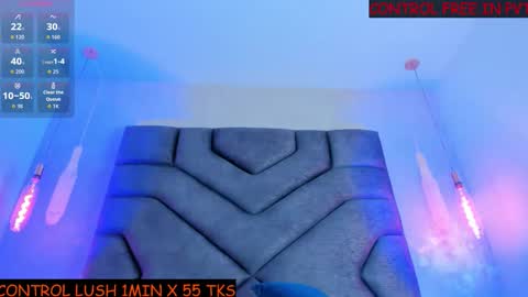 Linda Saenz online show from November 2025 12:42:01 PM