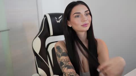 Snapshot of linda_warners chatting on February 2025 10:29:02 AM Call me Linda online show from February 2025 10:29:02 AM