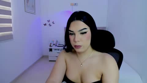 Snapshot of linda_zaam8386 chatting on September 2025 06:20:01 PM   online show from September 2025 06:20:01 PM