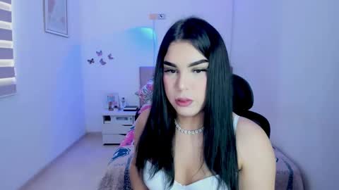 Snapshot of linda_zaam8386 chatting on October 2025 05:35:02 PM   online show from October 2025 05:35:02 PM