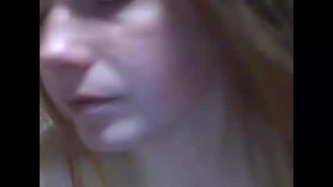 Snapshot of lindaahskys chatting on October 2025 09:05:02 PM LindaAhSkys online show from October 2025 09:05:02 PM