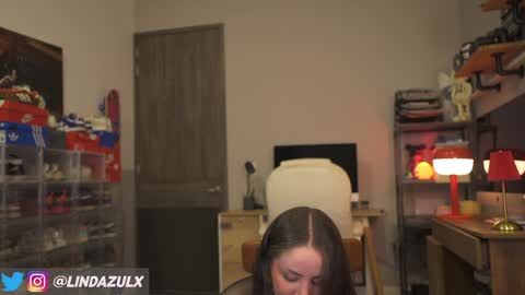 Nia  online show from November 2025 03:34:02 PM