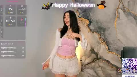 lili online show from November 2025 07:27:01 PM