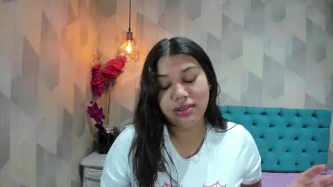 Snapshot of lindabreexlove chatting on May 2026 11:06:02 AM online show from May 2026 11:06:02 AM