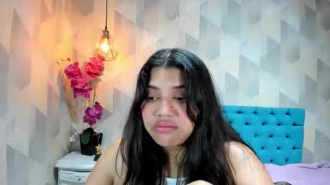 Snapshot of lindabreexlove chatting on May 2026 12:41:02 AM online show from May 2026 12:41:02 AM