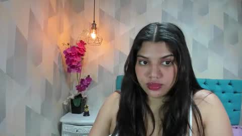 Snapshot of lindabreexlove chatting on May 2026 03:47:01 AM online show from May 2026 03:47:01 AM