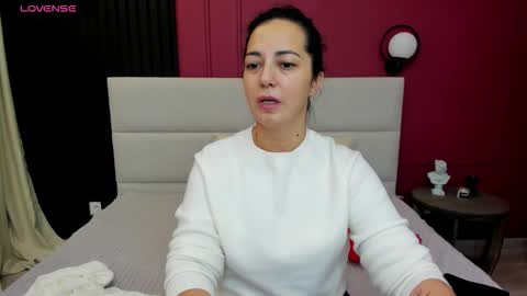 Linda online show from October 2025 01:16:02 AM