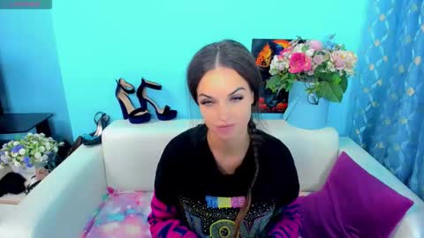 Snapshot of lindaliiii chatting on October 2025 03:15:02 AM Linda online show from October 2025 03:15:02 AM