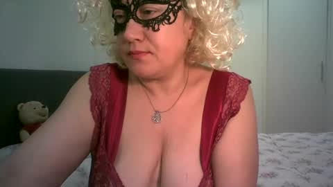 LindaXSmile online show from March 2025 08:38:02 PM