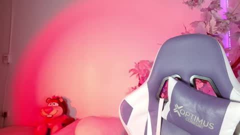 Snapshot of lindseyferrer1 chatting on January 2026 09:09:02 PM LINDSEYFERRER online show from January 2026 09:09:02 PM