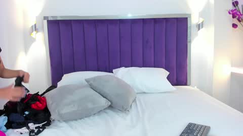 LINDA online show from December 2024 01:00:02 PM