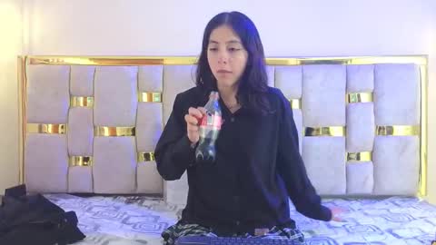 ling ling24 online show from December 2025 03:46:02 AM