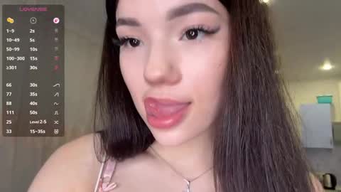 Snapshot of linhtadt chatting on May 2026 04:37:01 PM Lira online show from May 2026 04:37:01 PM