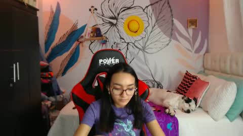 LinzyBaner online show from February 2025 01:54:01 AM