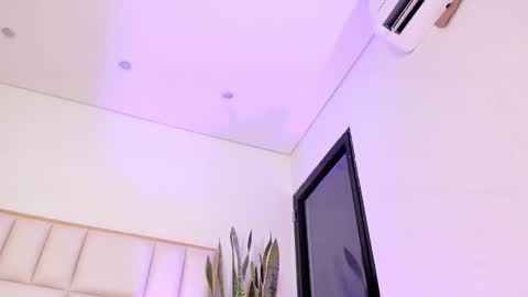 Snapshot of liorah_wolf chatting on February 2026 08:47:01 PM Liorah wolf online show from February 2026 08:47:01 PM