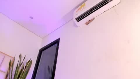 Snapshot of liorah_wolf chatting on February 2026 08:12:02 PM Liorah wolf online show from February 2026 08:12:02 PM